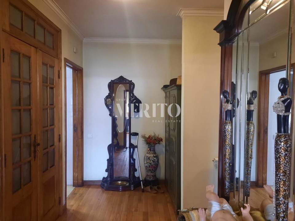 Prédio para Venda em Selho (São Jorge) Foto 43