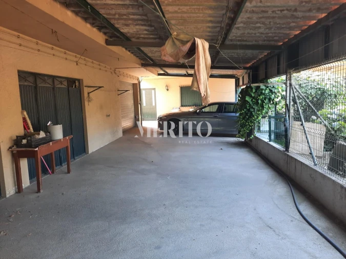 Prédio para Venda em Selho (São Jorge) Foto 7