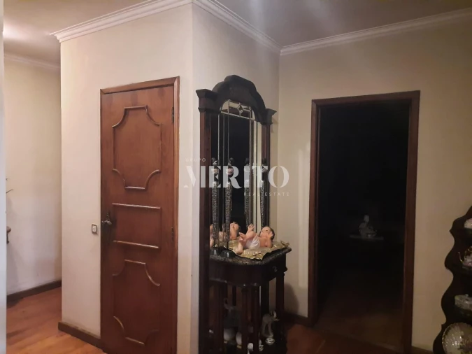 Prédio para Venda em Selho (São Jorge) Foto 59