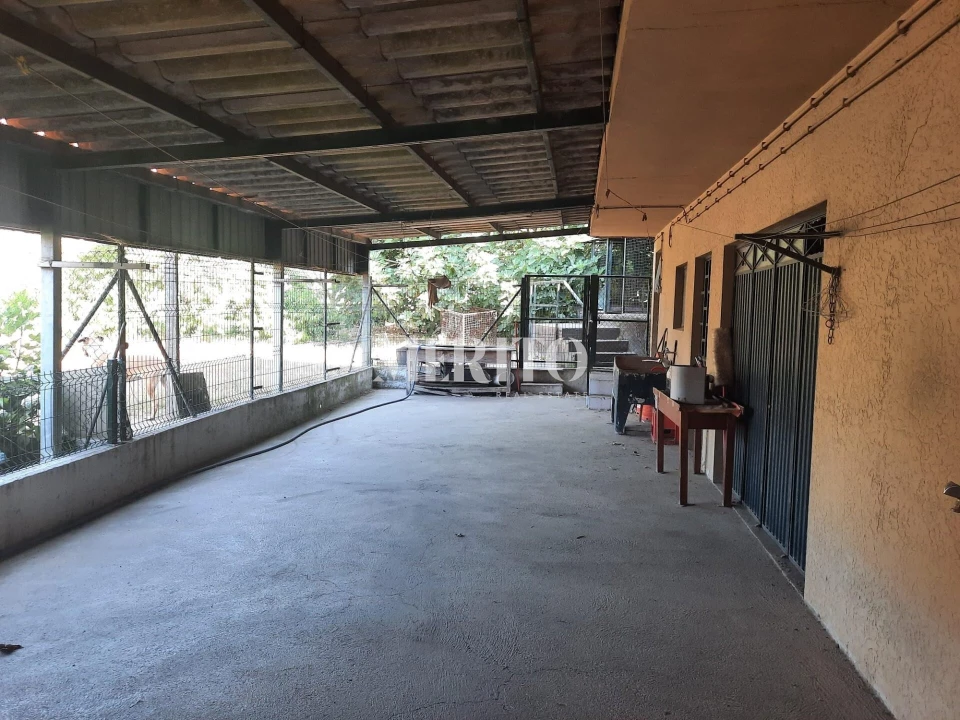 Prédio para Venda em Selho (São Jorge) Foto 1
