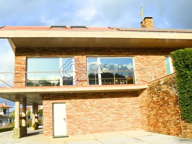 Moradia T4 para Venda em Bornes de Aguiar Foto 13