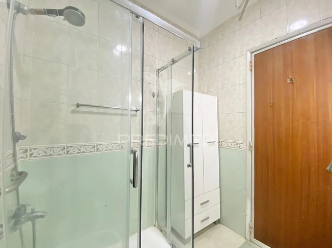 Apartamento T2 para Venda em Santa Iria de Azoia, São João da Talha e Bobadela Foto 13