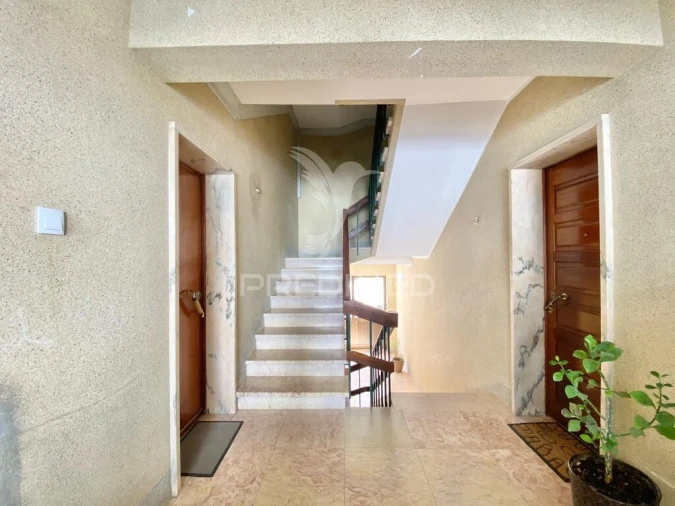 Apartamento T2 para Venda em Santa Iria de Azoia, São João da Talha e Bobadela Foto 3