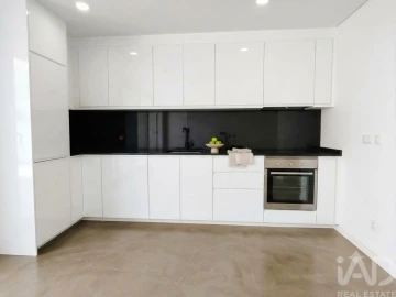 Moradia T1 para Venda em Vila Praia de Ancora