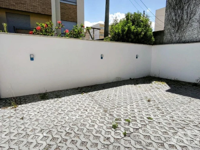 Moradia T1 para Venda em Vila Praia de Ancora Foto 18