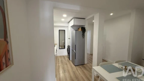 Apartamento T1 para Venda em São Vicente