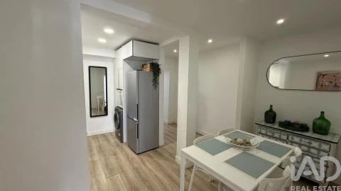 Apartamento T1 para Venda em São Vicente