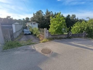 Moradia T2 para Venda em Santo Antonio dos Olivais