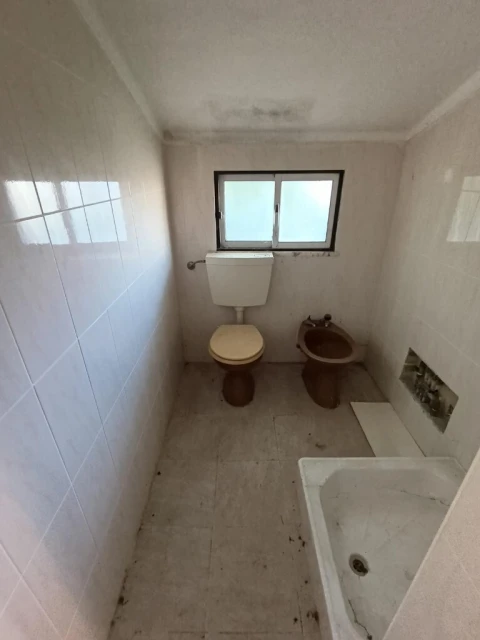 Moradia T2 para Venda em Santo Antonio dos Olivais