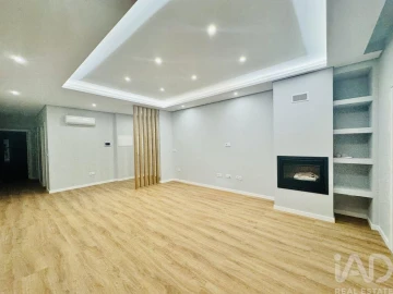Moradia para Venda em Fernao Ferro