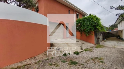 Moradia T3 para Venda em Canedo, Vale e Vila Maior
