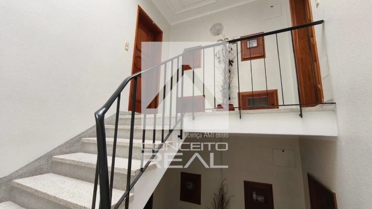 Apartamento T3 para Venda em Aguas Santas Foto 2
