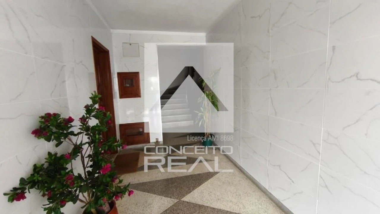 Apartamento T3 para Venda em Aguas Santas Foto 1