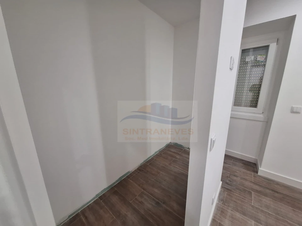 Apartamento T2 para Venda em Falagueira-Venda Nova Foto 7