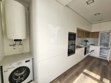 Apartamento T3 para Venda em Benfica