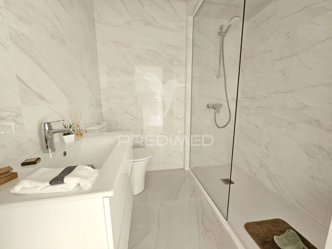Apartamento T3 para Venda em Benfica Foto 11