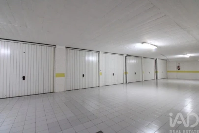 Apartamento T4 para Venda em Águas Livres