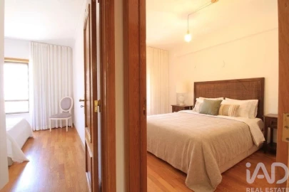 Apartamento T4 para Venda em Águas Livres