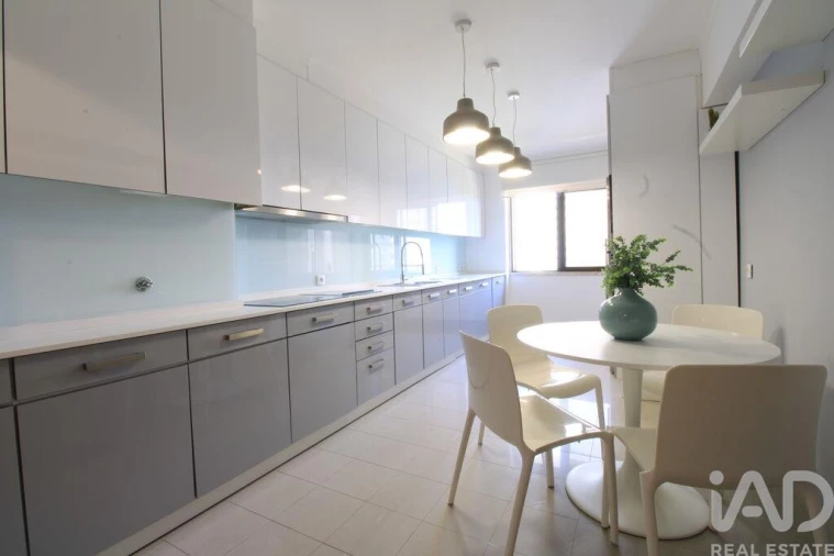 Apartamento T4 para Venda em Águas Livres Foto 10