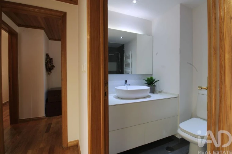 Apartamento T4 para Venda em Águas Livres Foto 16