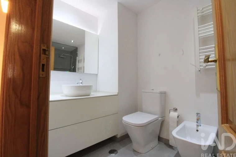 Apartamento T4 para Venda em Águas Livres Foto 34