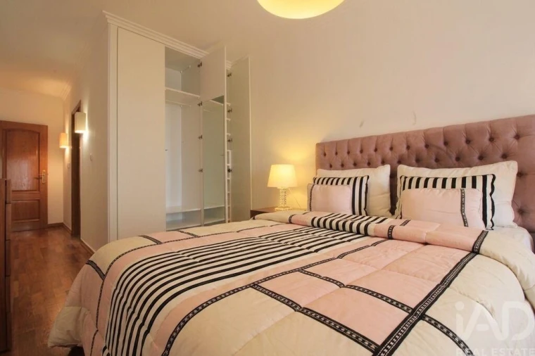 Apartamento T4 para Venda em Águas Livres Foto 31