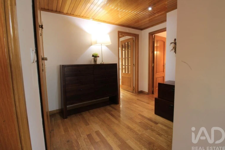 Apartamento T4 para Venda em Águas Livres Foto 12