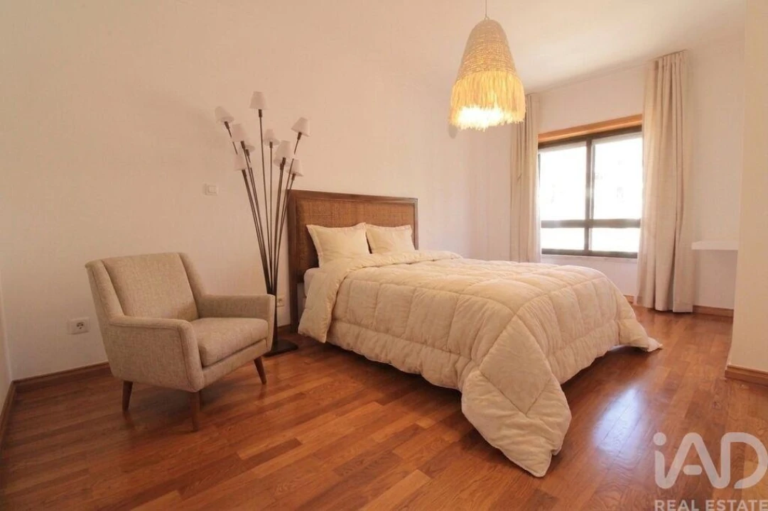 Apartamento T4 para Venda em Águas Livres Foto 28