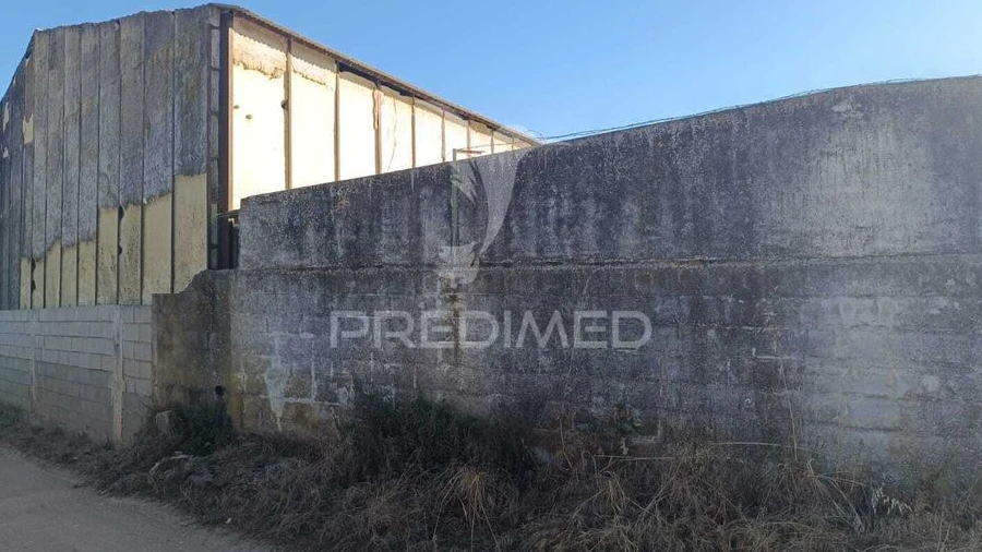 Armazém para Venda em Ameixial (Santa Vitória e São Bento)