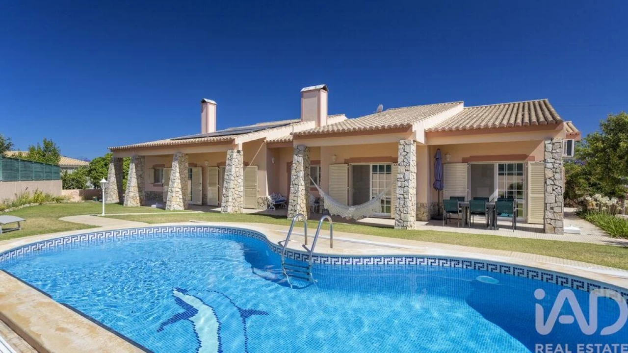 Moradia para Venda em Alvor Foto 1