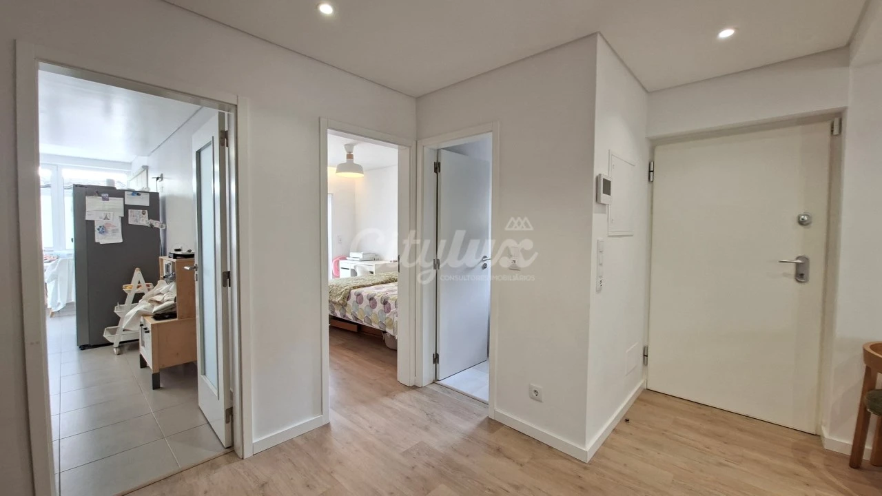 Moradia T4 para Venda em São Domingos de Rana Foto 14
