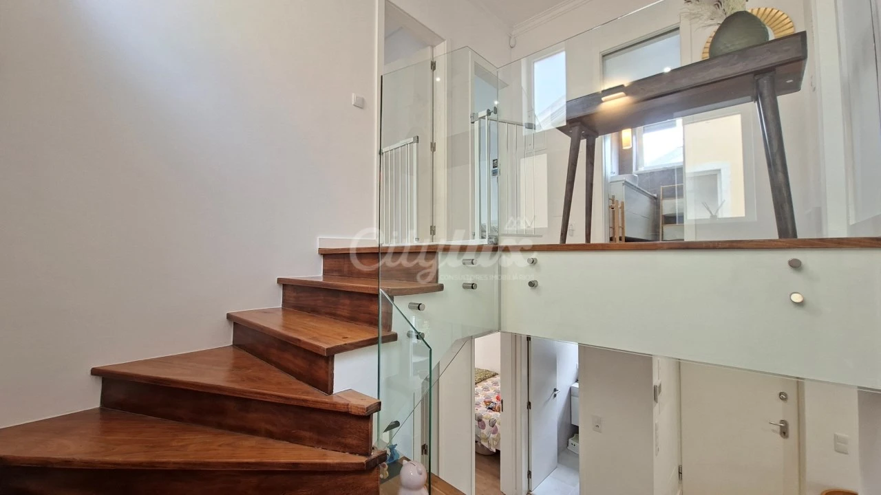 Moradia T4 para Venda em São Domingos de Rana Foto 19
