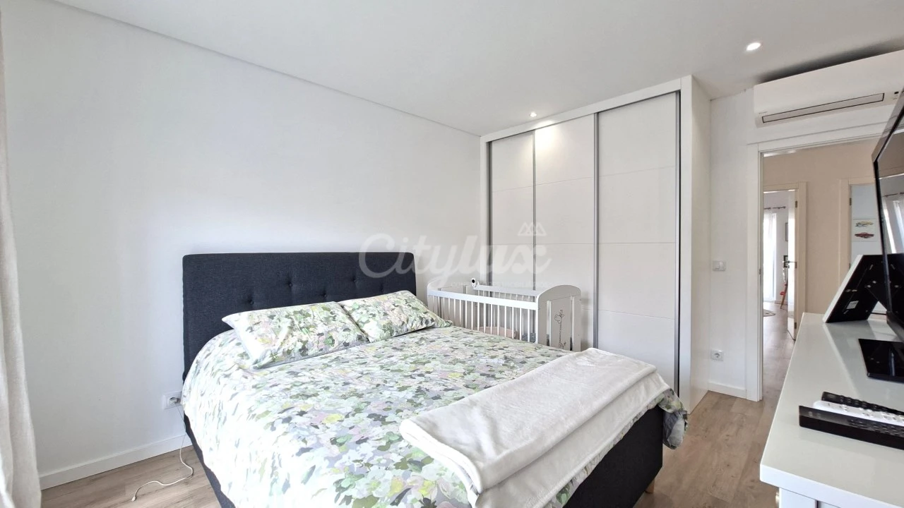 Moradia T4 para Venda em São Domingos de Rana Foto 22