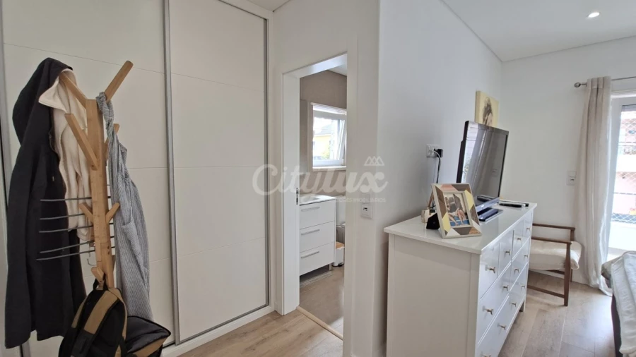 Moradia T4 para Venda em São Domingos de Rana Foto 25