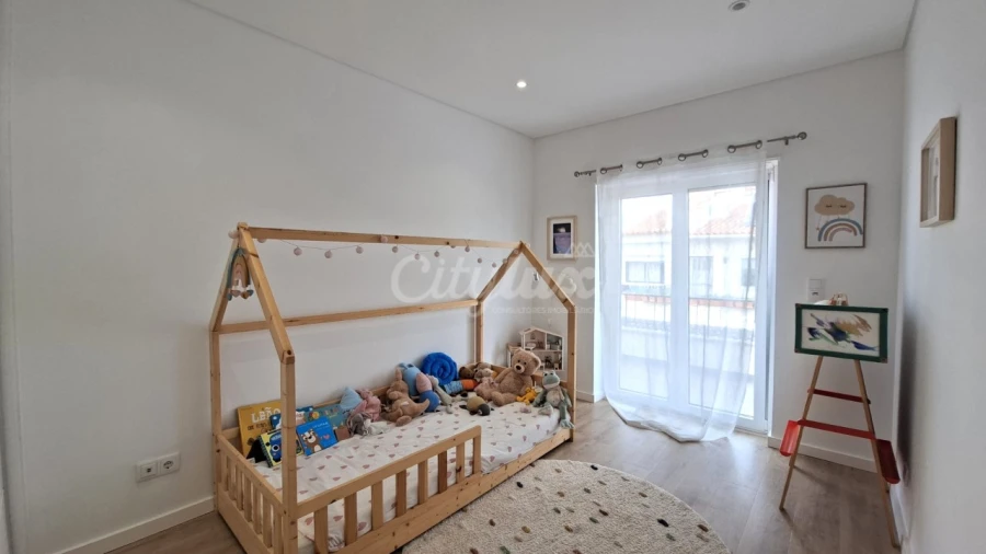 Moradia T4 para Venda em São Domingos de Rana Foto 32