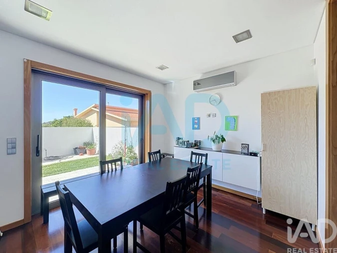 Moradia T3 para Venda em São Felix da Marinha Foto 10
