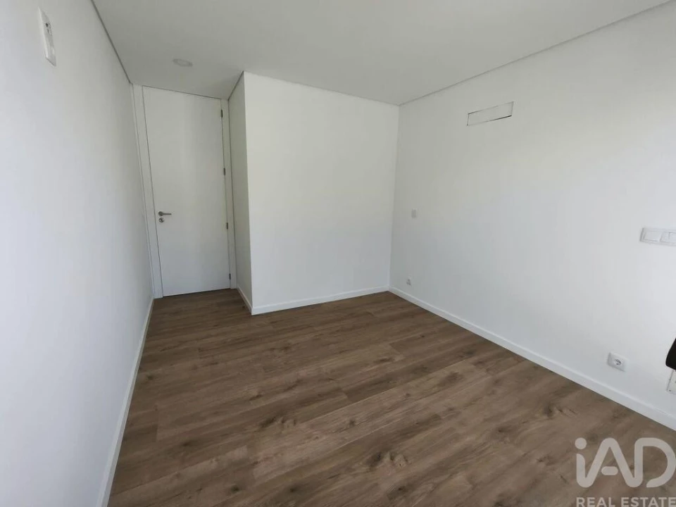 Moradia T2 para Venda em Vila Praia de Ancora Foto 17