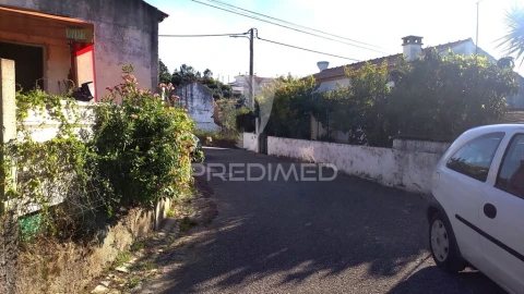 Moradia T3 para Venda em Santa Margarida da Coutada