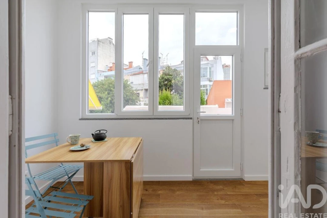 Apartamento T1 para Venda em Campolide Foto 26