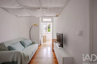 Apartamento T1 para Venda em Campolide