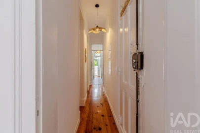 Apartamento T1 para Venda em Campolide
