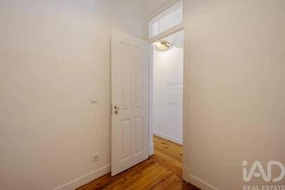 Apartamento T1 para Venda em Campolide
