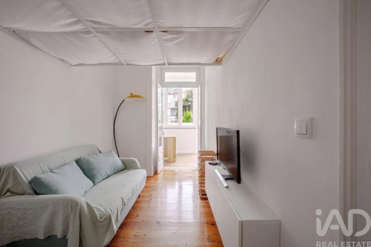 Apartamento T1 para Venda em Campolide Foto 12