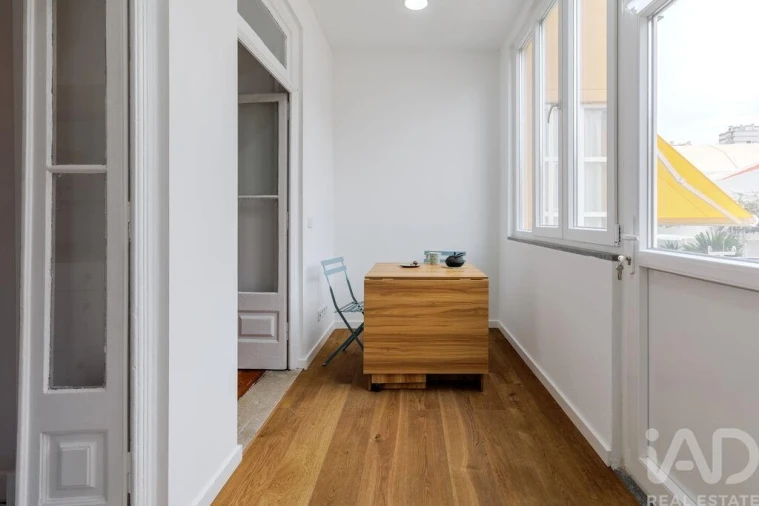 Apartamento T1 para Venda em Campolide Foto 24