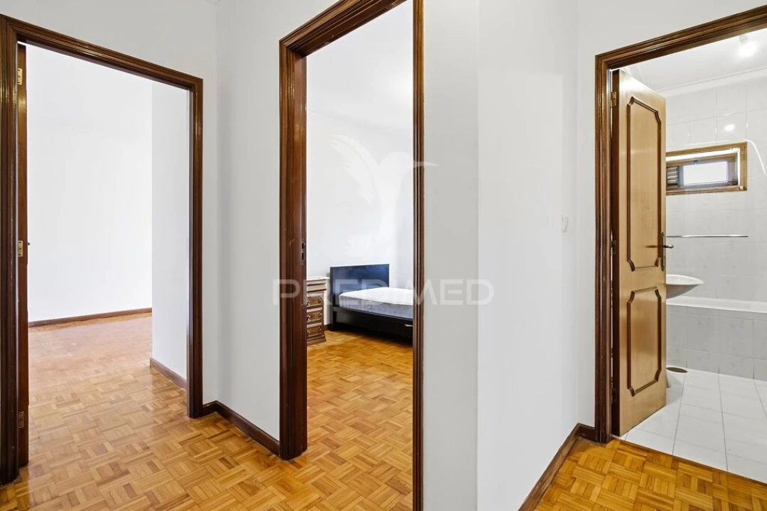 Apartamento T3 para Venda em Custóias, Leça do Balio e Guifões Foto 17
