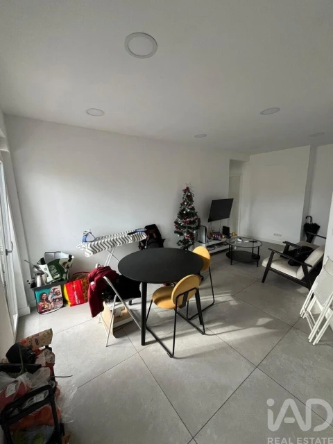 Apartamento T2 para Venda em Benfica