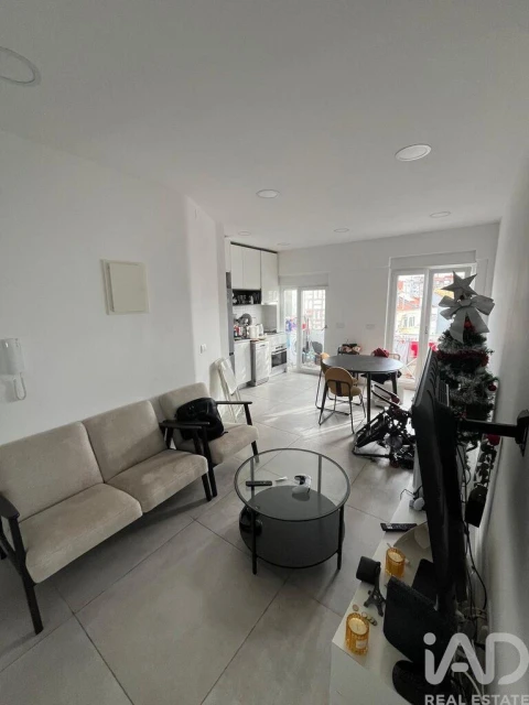 Apartamento T2 para Venda em Benfica