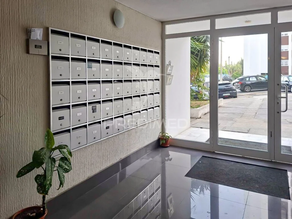 Apartamento T2 para Venda em Santo António dos Cavaleiros e Frielas Foto 1