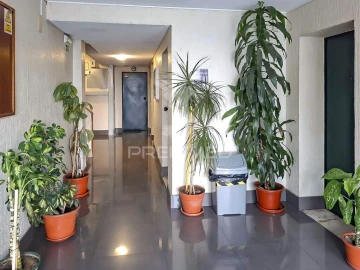 Apartamento T2 para Venda em Santo António dos Cavaleiros e Frielas