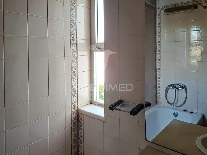Apartamento T2 para Venda em Santo António dos Cavaleiros e Frielas Foto 8